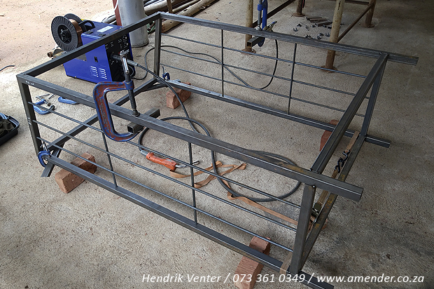 LP Gas Cylinder Cage, Steel Fabrication, Welding, Steel Manufacturing