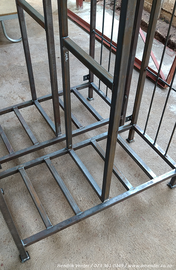 LP Gas Cylinder Cage, Steel Fabrication, Welding, Steel Manufacturing