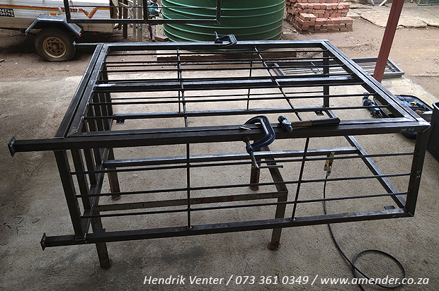 LP Gas Cylinder Cage, Steel Fabrication, Welding, Steel Manufacturing